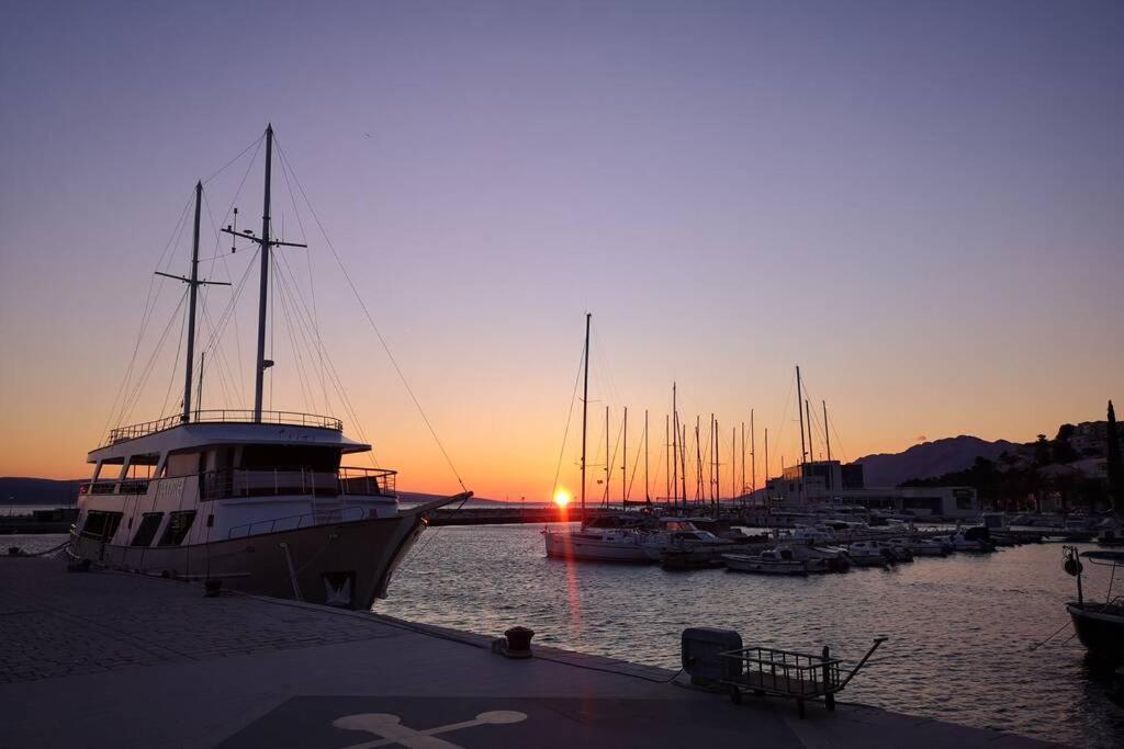 Apartment Eny Baška Voda Dış mekan fotoğraf