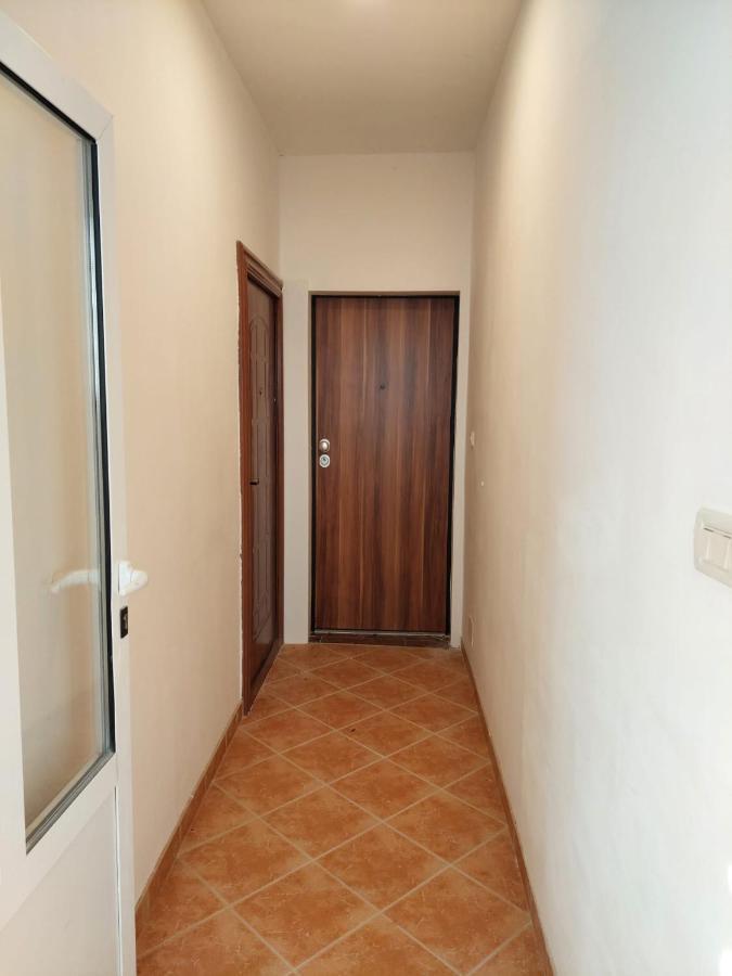 Apartment Eny Baška Voda Dış mekan fotoğraf