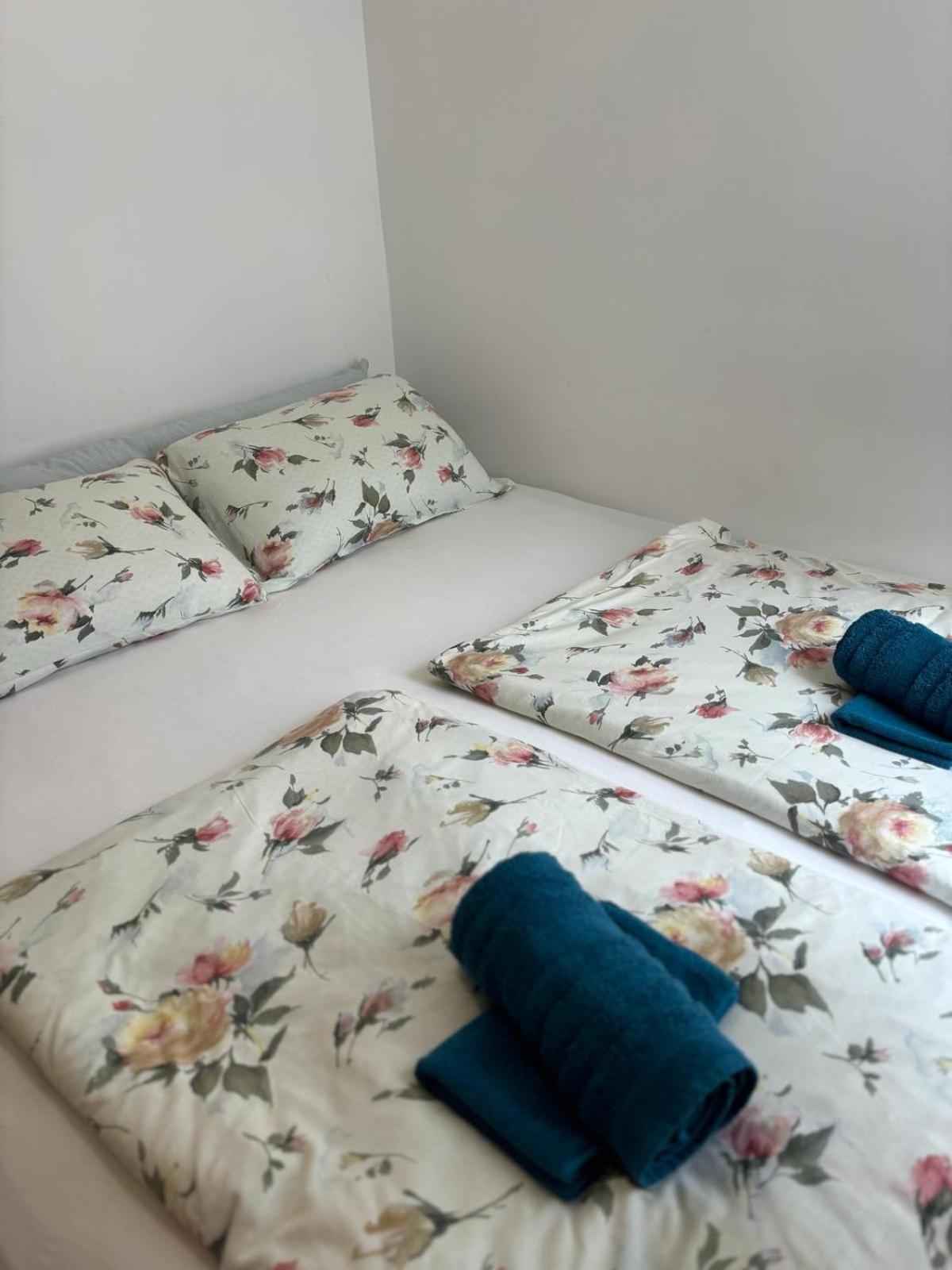 Apartment Eny Baška Voda Dış mekan fotoğraf
